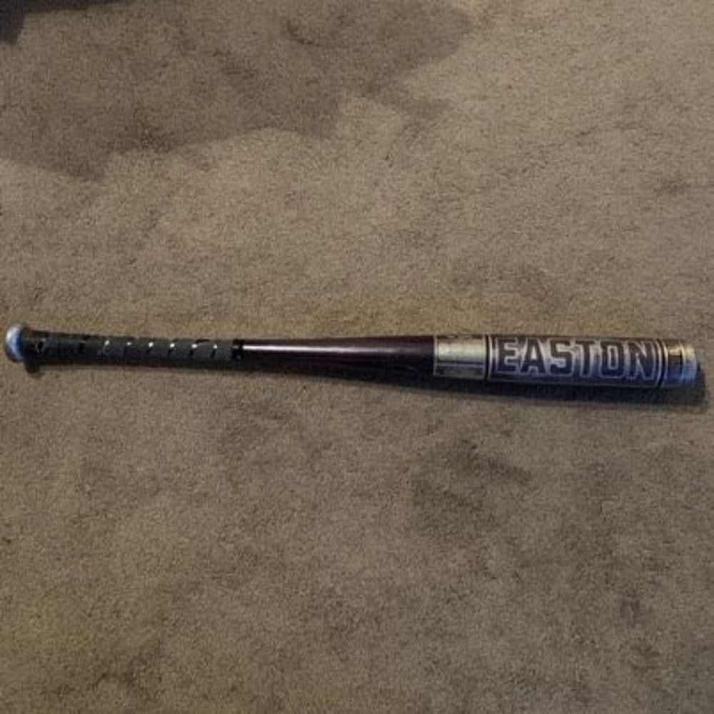 Easton Little League LC24 CU31 Purple Alloy 30 in 22 oz Ultralight Youth Bat